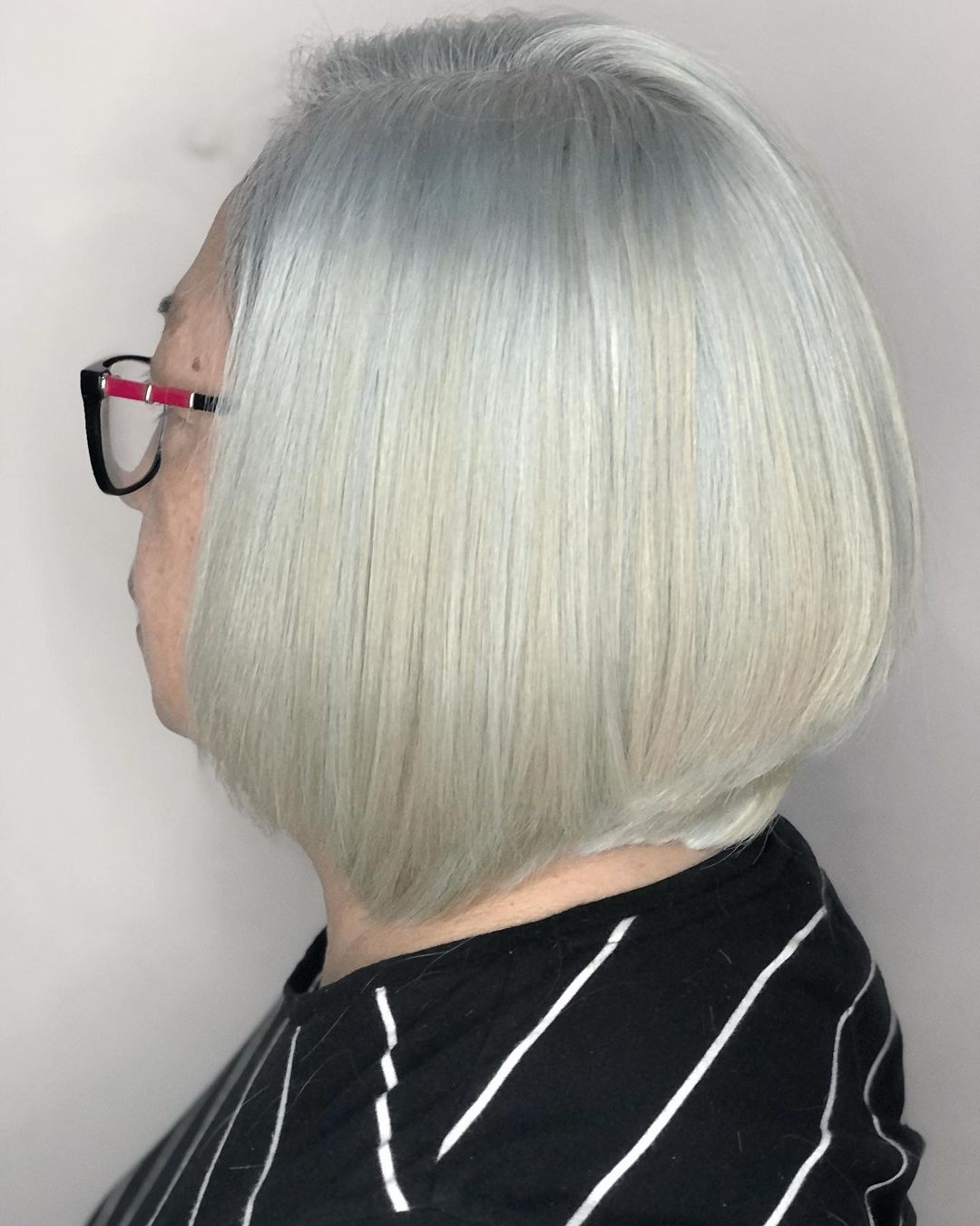 Sleek Silver Blonde Bob for Seniors